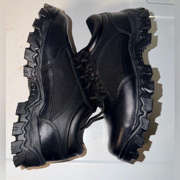 Men’s Rocky Slip & Oil  Resistant NWOB Size 8.5 Wide - Picture 3 of 7